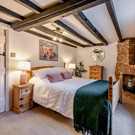 3 Bed In 93951